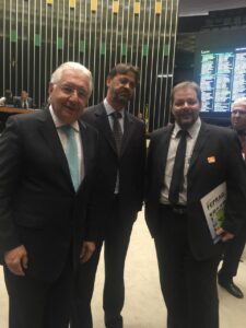 Davidson Herbert Gulá Presidente da FEPRAG com o Presidente do SEBRAE Guilherme Afif Domingos