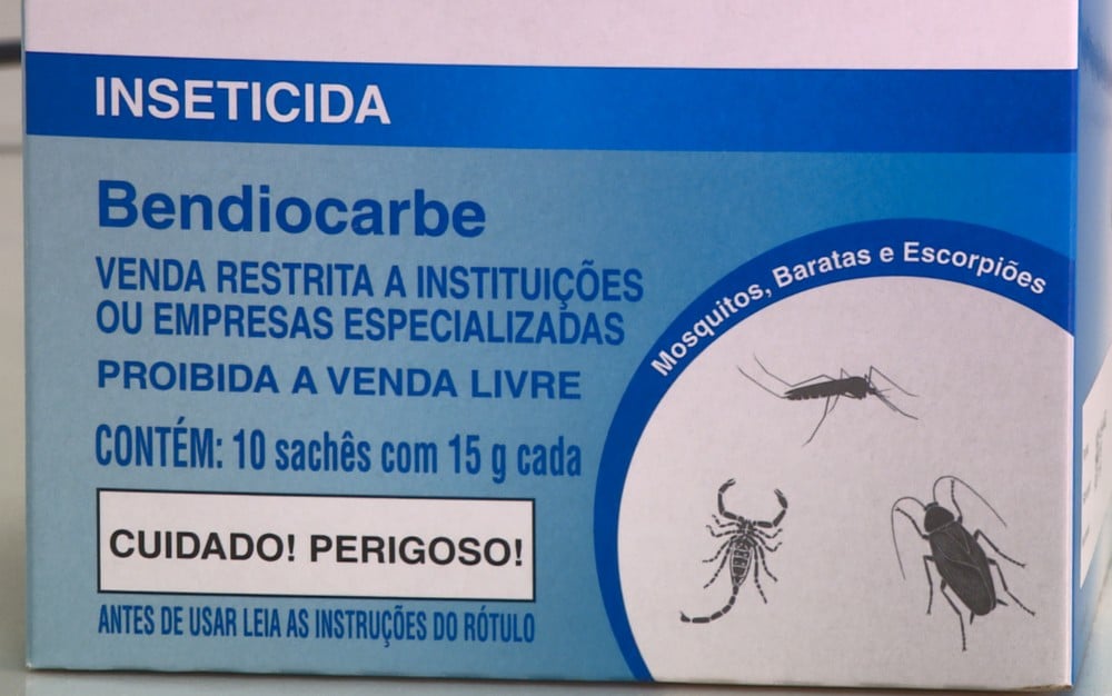 Veneno próprio para escorpiões é aplicado por empresas especializadas. — Foto: Ricardo Custódio/EPTV