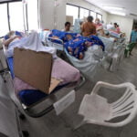 Dengue - Corredores Lotados de Pacientes
