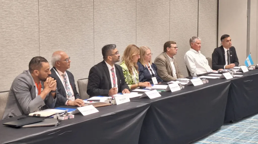 The Global Pest Managment Coalition committee. For names see release - Pragas e Eventos