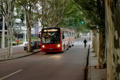urbs registra media de queixas sobre pragas em onibus de curitiba a cada seis dias - Pragas e Eventos